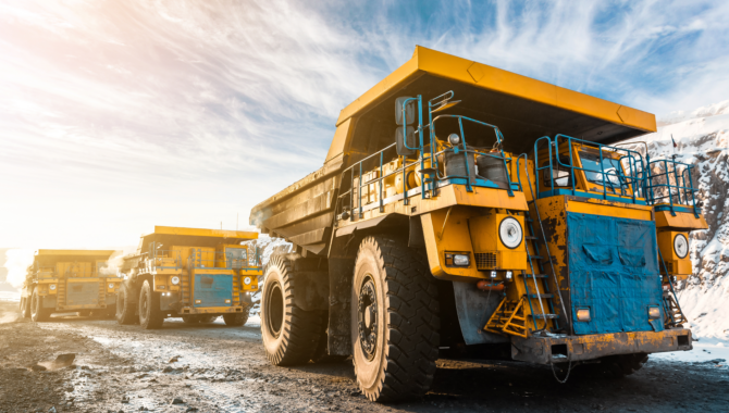 Mining vehicles in a convoy